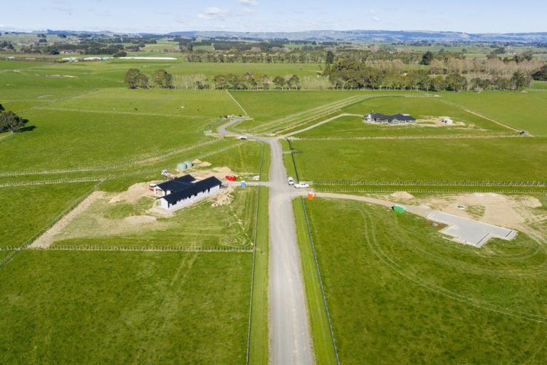 Photo of property in 11 Tirohanga Lane, Aorangi, 4775