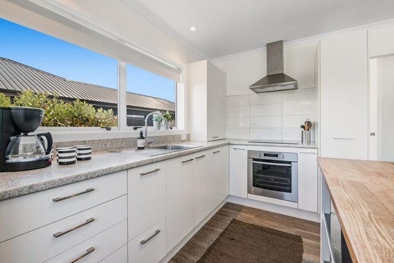 Photo of property in 85a Ladies Mile, Manly, Whangaparaoa, 0930