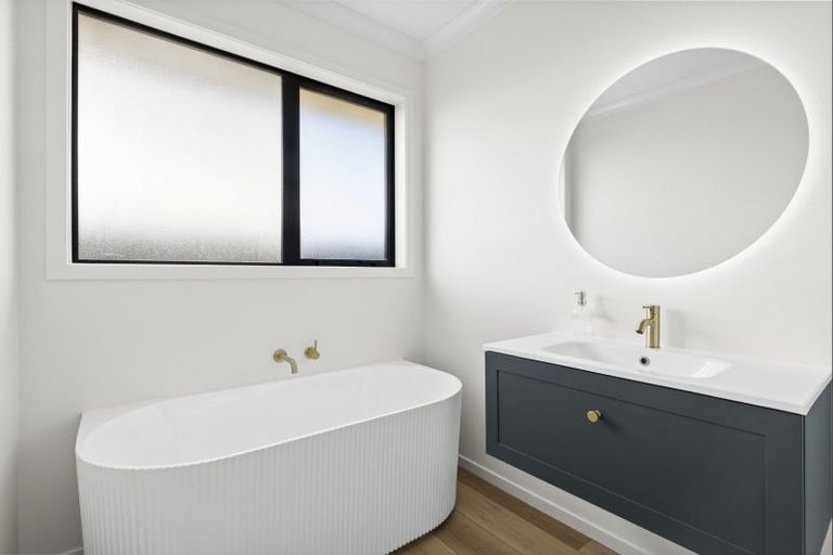 Photo of property in 30 Whakahaumako Road, Leamington, 3495