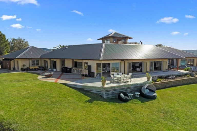 Photo of property in 200 Paparoa Road, Wainui, Opotiki, 3198