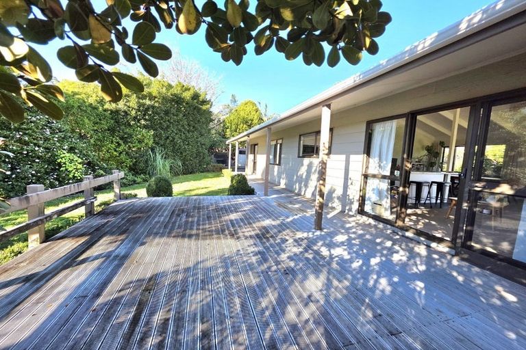 Photo of property in 7a Winstone Place, Highlands Park, New Plymouth, 4312