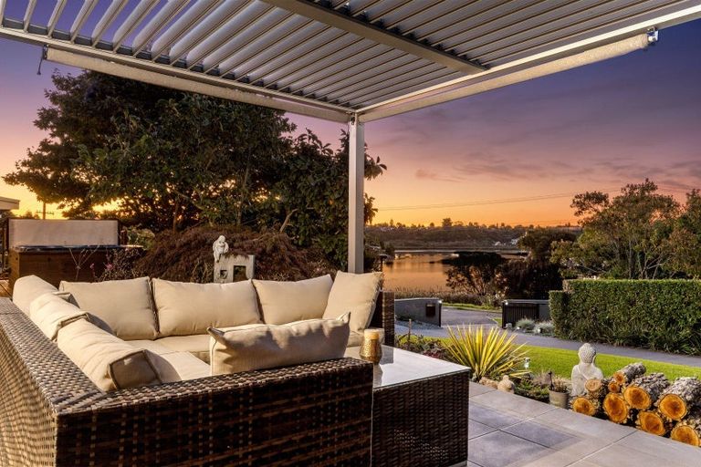 Photo of property in 216 Welcome Bay Road, Welcome Bay, Tauranga, 3112