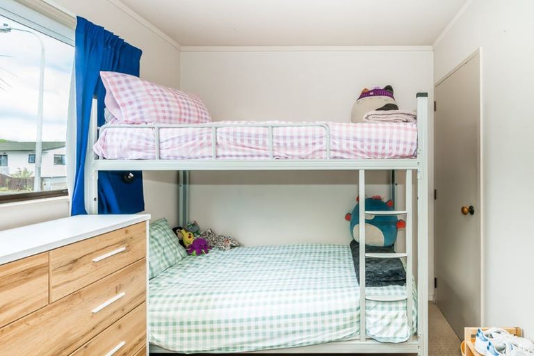 Photo of property in 18 Rosewood Place, Paraparaumu, 5032