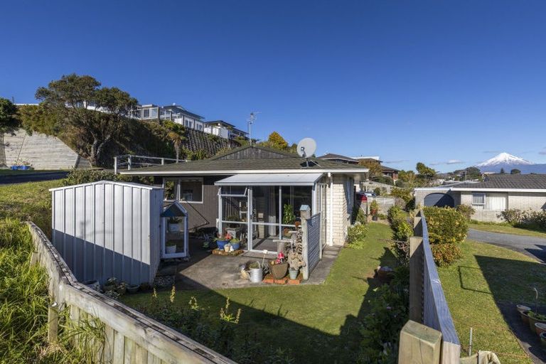 Photo of property in 3a Rossiter Crescent, Lynmouth, New Plymouth, 4310