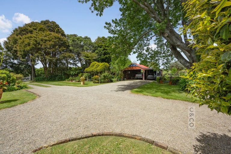Photo of property in 218 Pomona Road, Kumeu, 0891