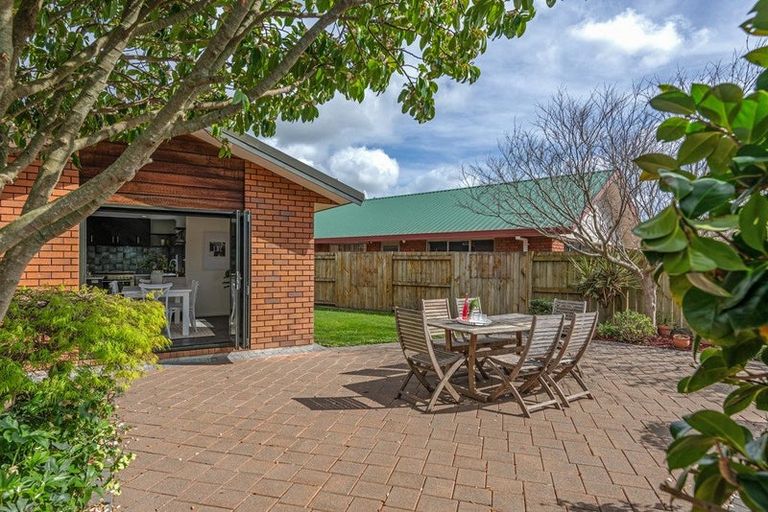 Photo of property in 7 Strachan Way, Highbury, Palmerston North, 4412