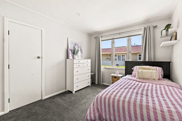 Photo of property in 21 Bill Hercock Street, Pirimai, Napier, 4112