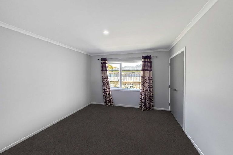 Photo of property in 33 Brian Morgan Terrace, Wainuiomata, Lower Hutt, 5014