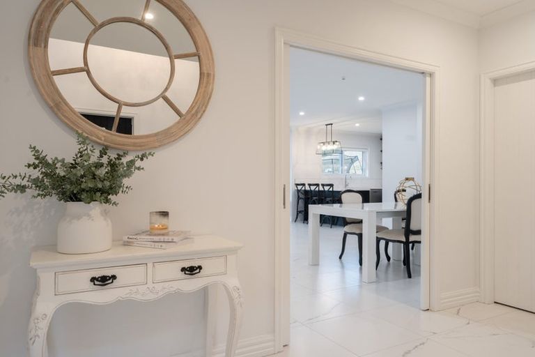 Photo of property in 100 Melksham Drive, Churton Park, Wellington, 6037