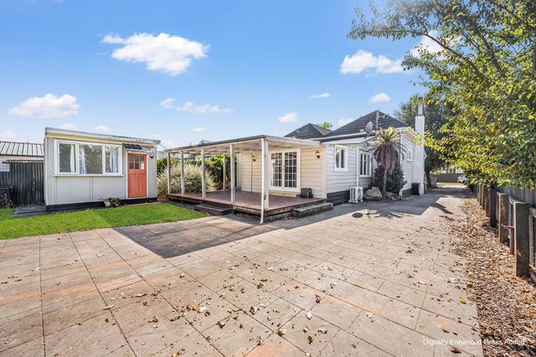 Photo of property in 702 Avenue Road West, Saint Leonards, Hastings, 4120