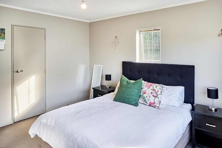 Photo of property in 22 Thimble Lane, Whitby, Porirua, 5024