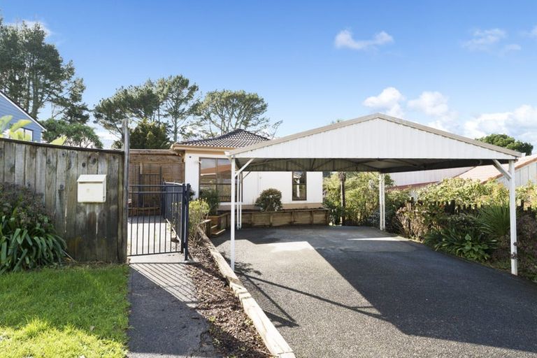 Photo of property in 66 Anich Road, Massey, Auckland, 0614