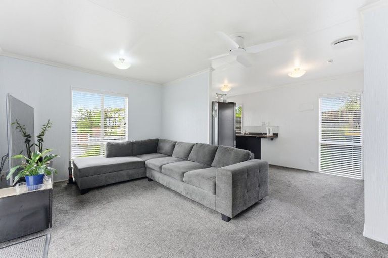 Photo of property in 4 Coromandel Court, Roslyn, Palmerston North, 4414