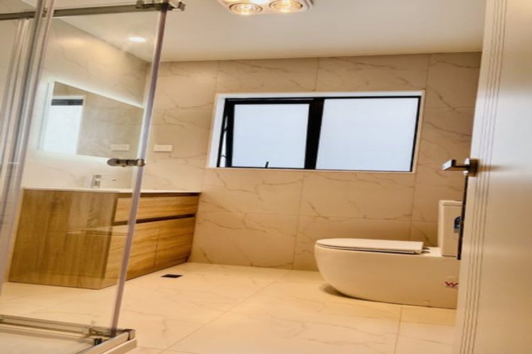 Photo of property in 32 Auranga Drive, Karaka, 2113