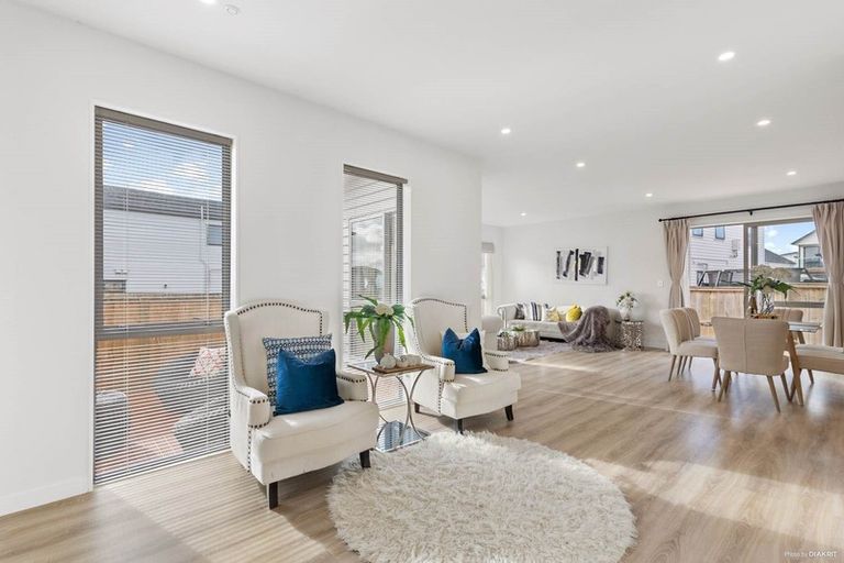 Photo of property in 10 Roa Avenue, Hobsonville, Auckland, 0616