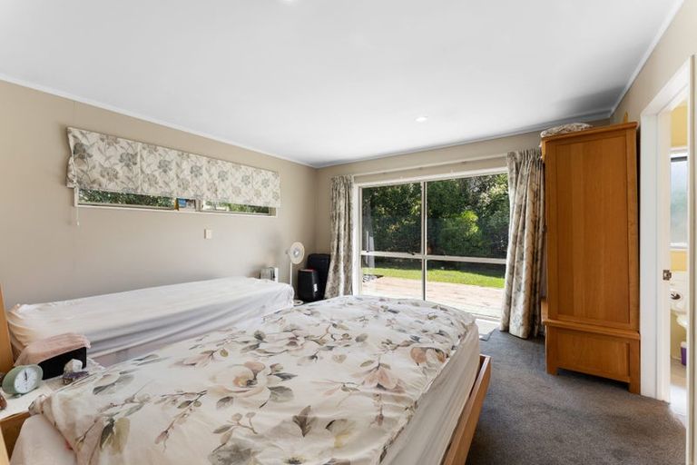 Photo of property in 4 Cloverfields Drive, Waimauku, 0812