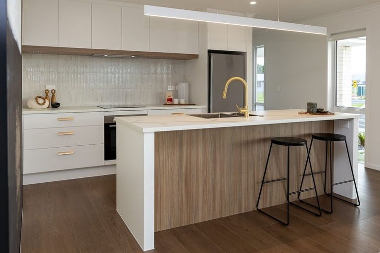 Photo of property in 1 One Haruru Street, Cambridge, 3493