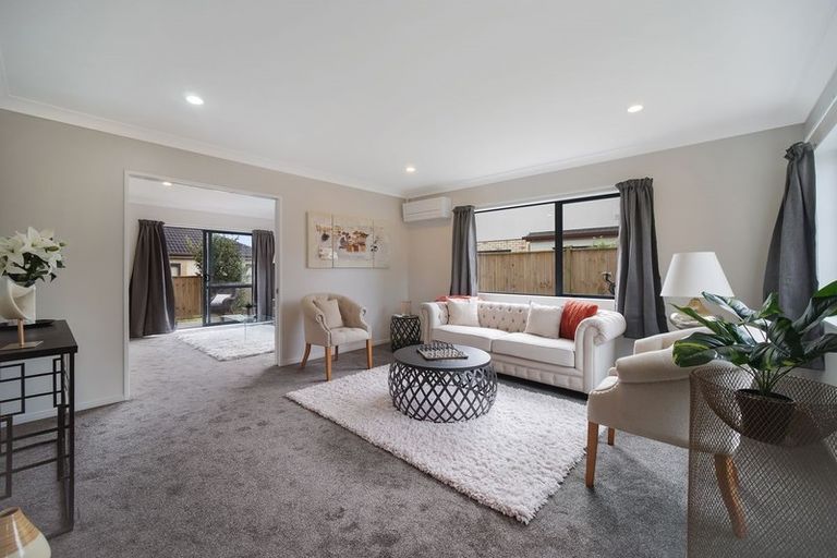 Photo of property in 4 Coachman Drive, Flat Bush, Auckland, 2016