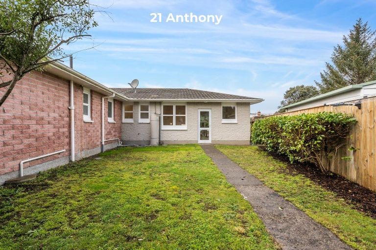 Photo of property in 21 Anthony Grove, Paraparaumu Beach, Paraparaumu, 5032