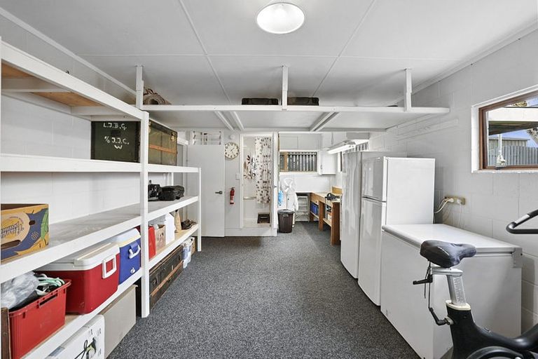 Photo of property in 167 Govett Avenue, Frankleigh Park, New Plymouth, 4310