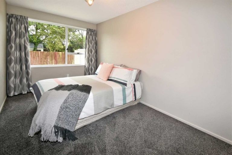 Photo of property in 4/104 Picton Avenue, Riccarton, Christchurch, 8011