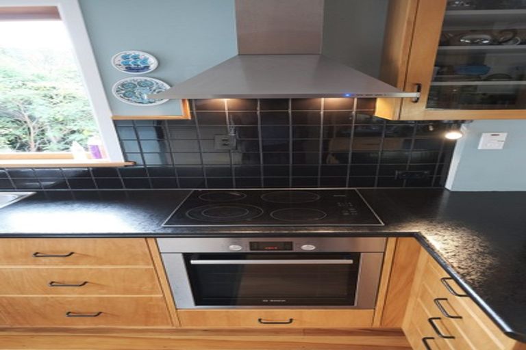 Photo of property in 139 Hine Road, Wainuiomata, Lower Hutt, 5014