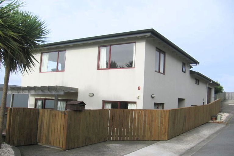 Photo of property in 8 Atamira Close, Churton Park, Wellington, 6037