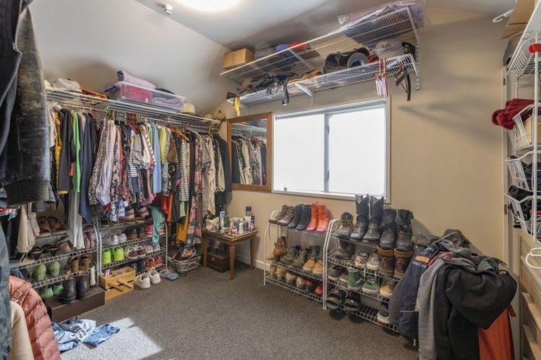 Photo of property in 1 Wakelin Place, Redwood, Christchurch, 8051