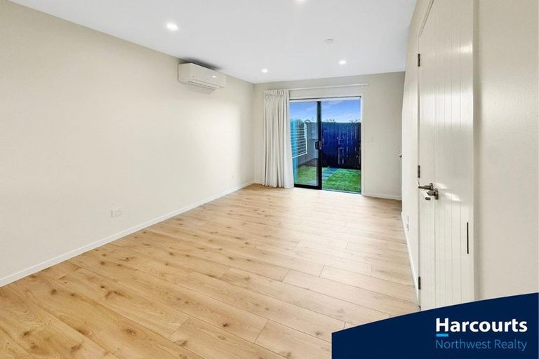Photo of property in 7/48 Moire Road, Massey, Auckland, 0614