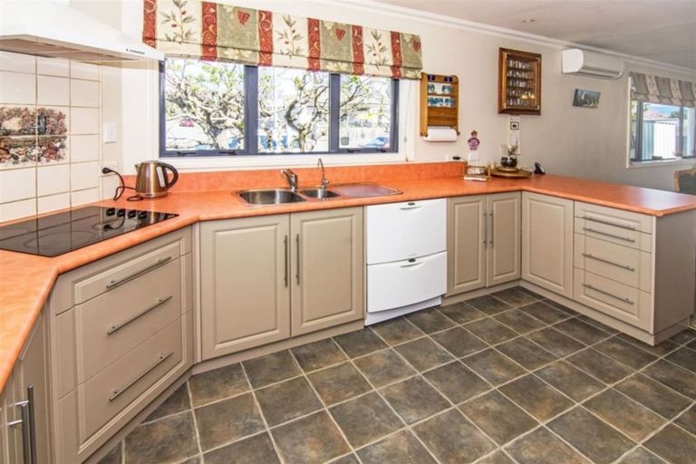 Photo of property in 43 Worksop Road, Masterton, 5810