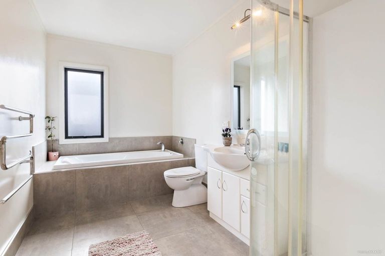 Photo of property in 21 Kelvin Road, Papakura, 2110