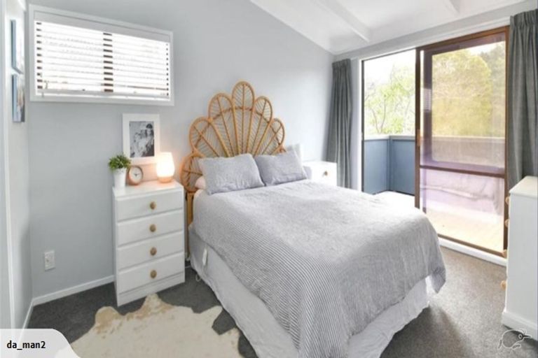 Photo of property in 1/14 Arkles Strand, Arkles Bay, Whangaparaoa, 0932