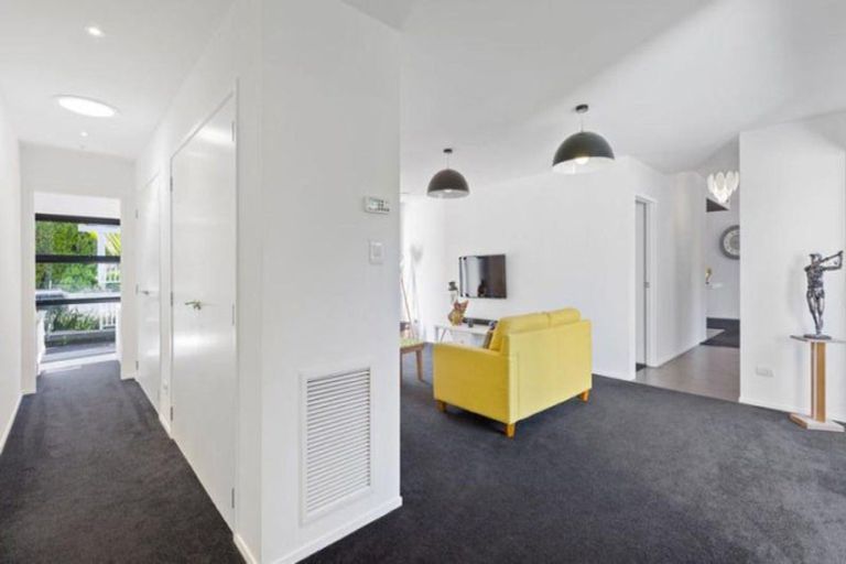 Photo of property in 14 Brooklands Road, Brooklands, New Plymouth, 4310