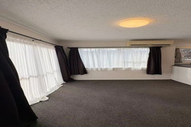 Photo of property in 18 Wilkinson Way, Browns Bay, Auckland, 0630