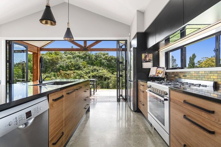 Photo of property in 43r Oceana Drive, Welcome Bay, Tauranga, 3175