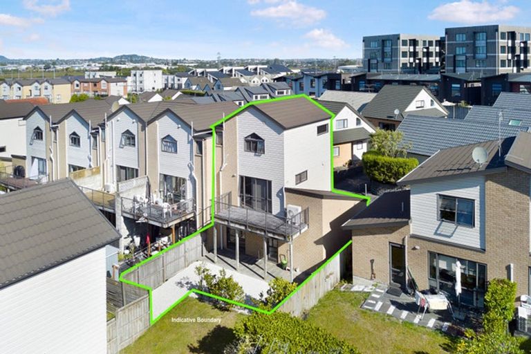 Photo of property in St Claire Village, 12/172 Mcleod Road, Te Atatu South, Auckland, 0610