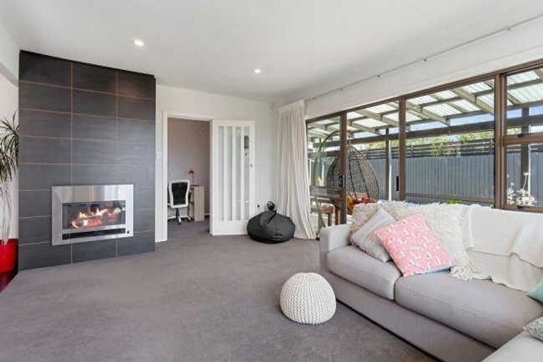 Photo of property in 16 Erica Street, Papanui, Christchurch, 8053