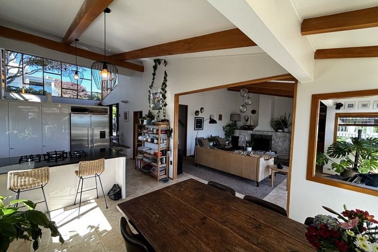 Photo of property in 163 Vivian Street, New Plymouth, 4310