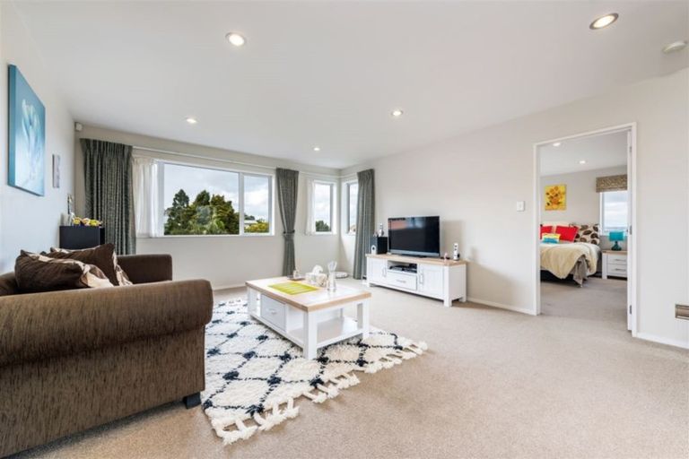 Photo of property in 10a Merchant Avenue, Te Atatu South, Auckland, 0610
