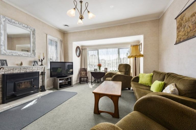 Photo of property in 16 Jutland Street, Waterloo, Lower Hutt, 5011