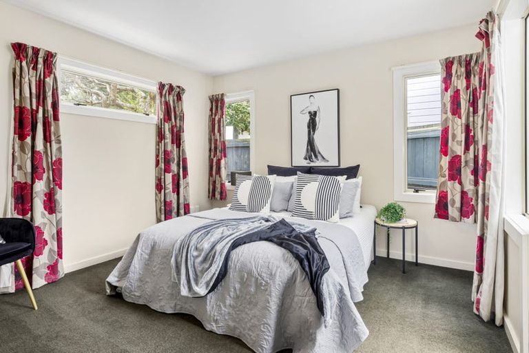 Photo of property in 40b Derwent Street, Island Bay, Wellington, 6023