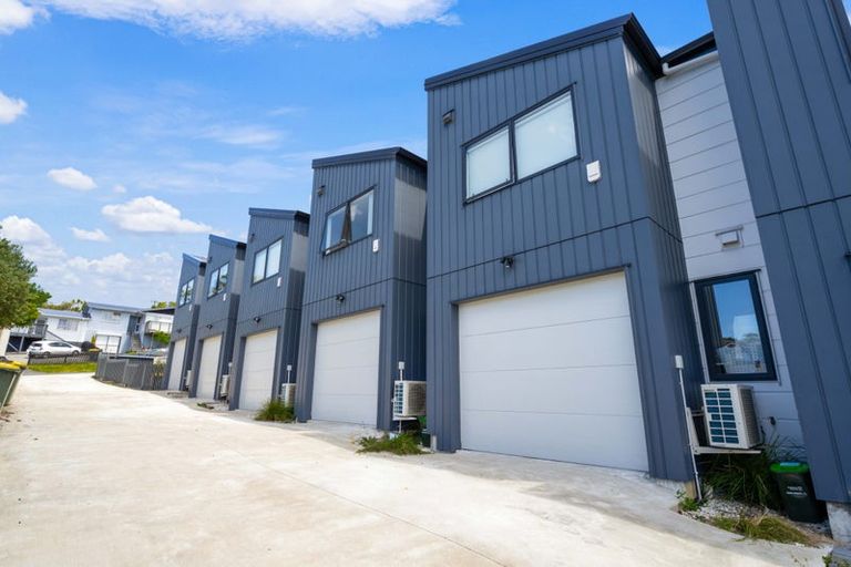 Photo of property in 23d Bayview Road, Bayview, Auckland, 0629