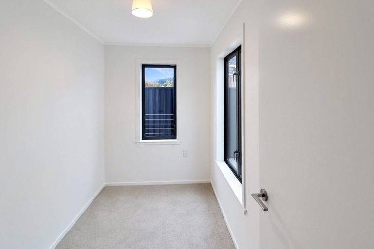 Photo of property in 23d Fraser Crescent, Elderslea, Upper Hutt, 5018