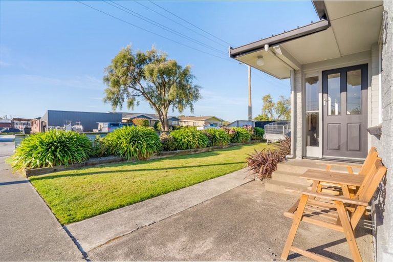 Photo of property in 9 Anne Street, Winton, 9720