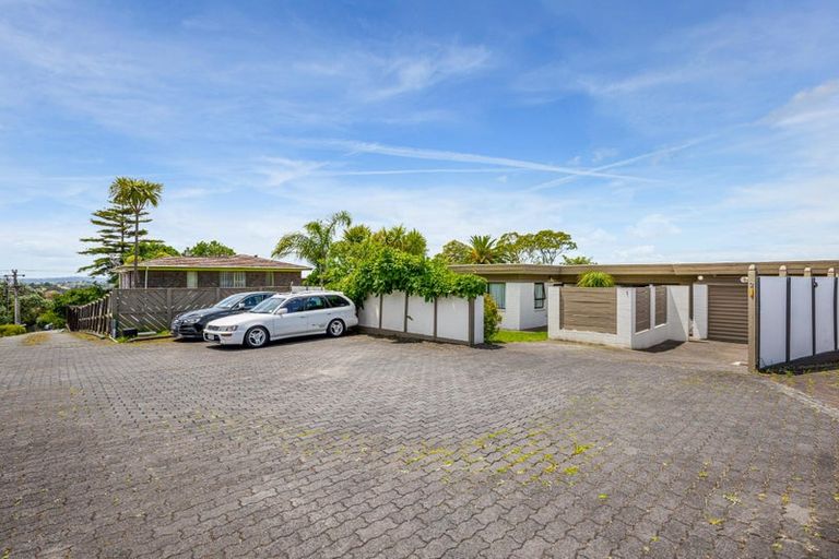 Photo of property in 1/262 Don Buck Road, Massey, Auckland, 0614