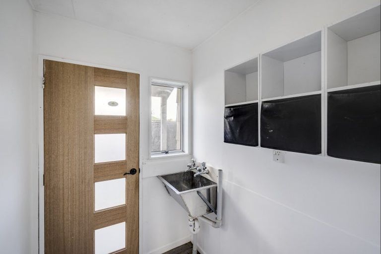 Photo of property in 15b Kilkee Terrace, Flaxmere, Hastings, 4120