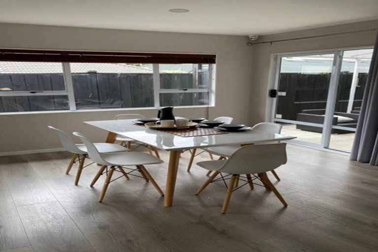 Photo of property in 313 Hobsonville Road, Hobsonville, Auckland, 0618