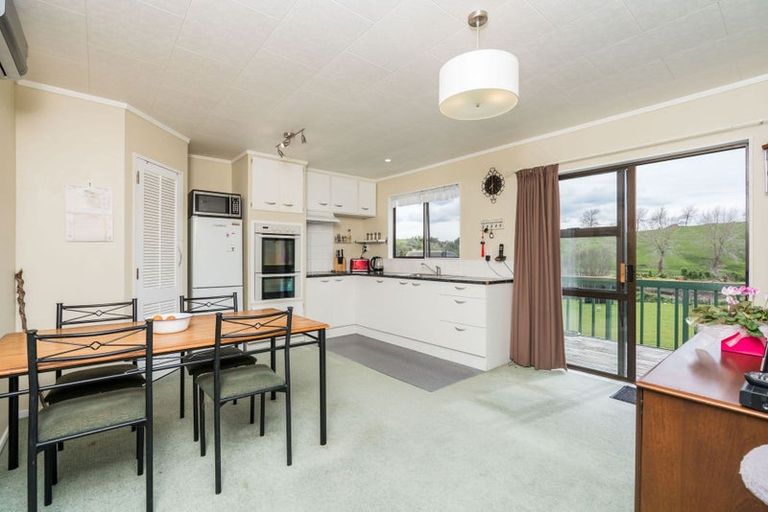 Photo of property in 8 Huarau Station Road, Maungaturoto, 0583