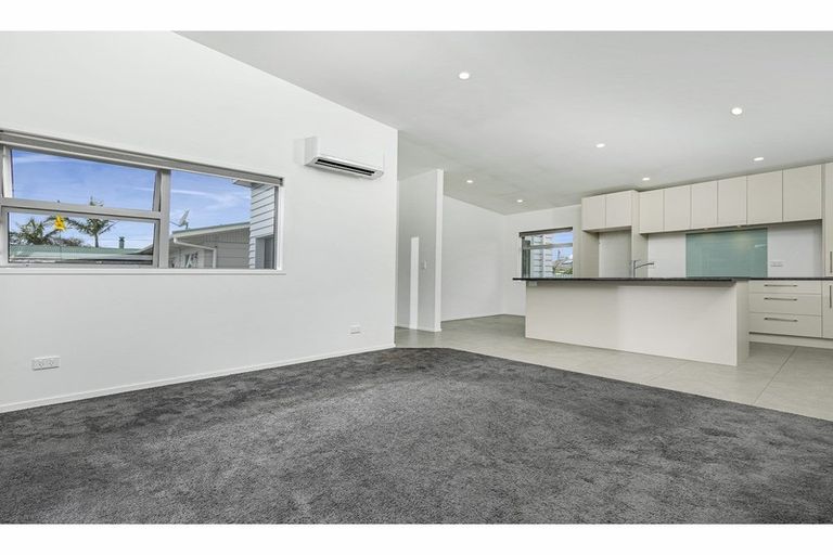 Photo of property in 38a Hatton Road, Orewa, 0931