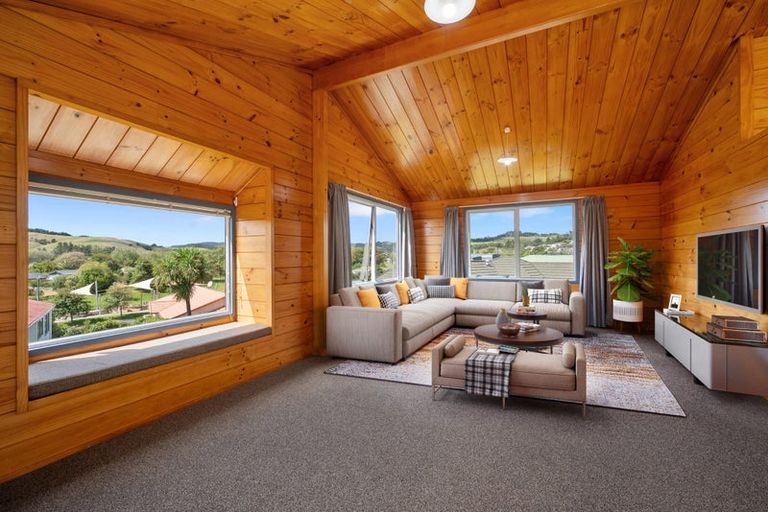 Photo of property in 9 Empressa Heights, Helensville, 0800